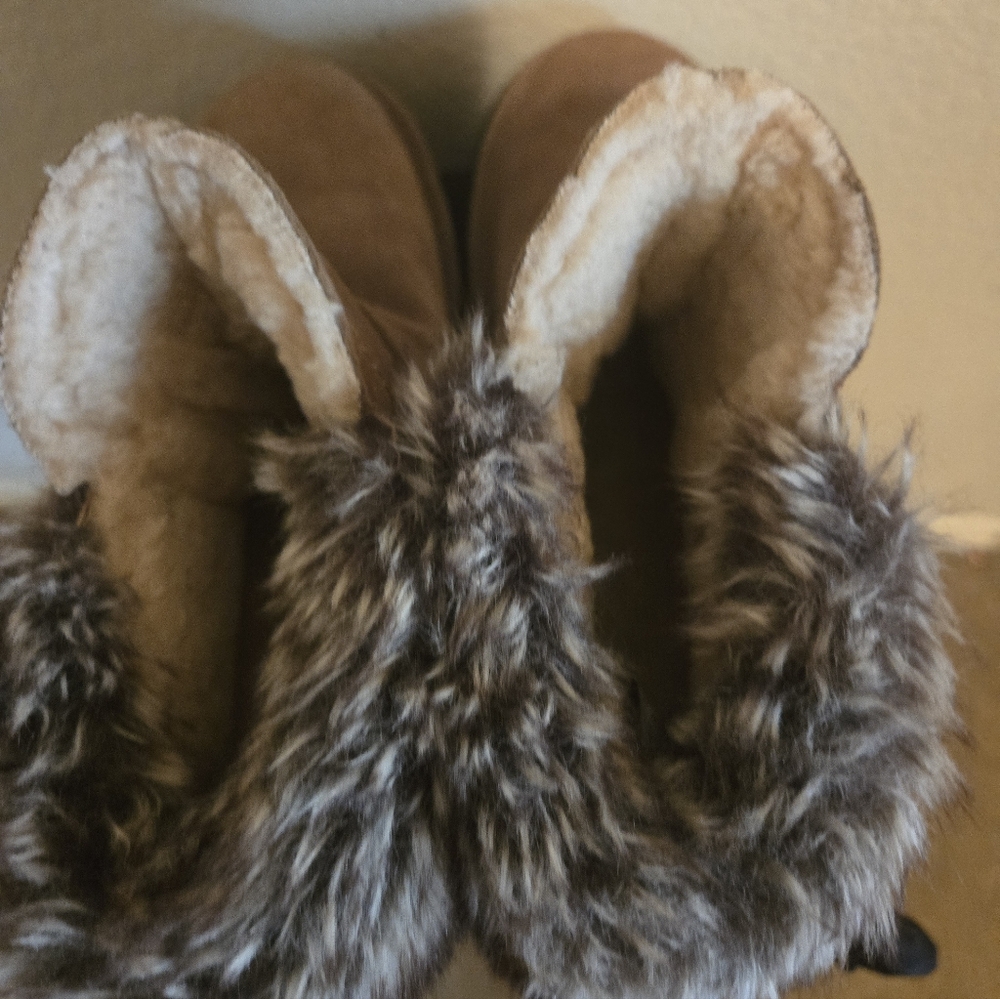 Bearpaw Brown Fur-Lined Ankle Boots - Picture 5 of 5